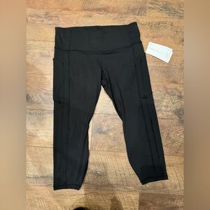 Athleta Ultimate Stash 7/8 Tight